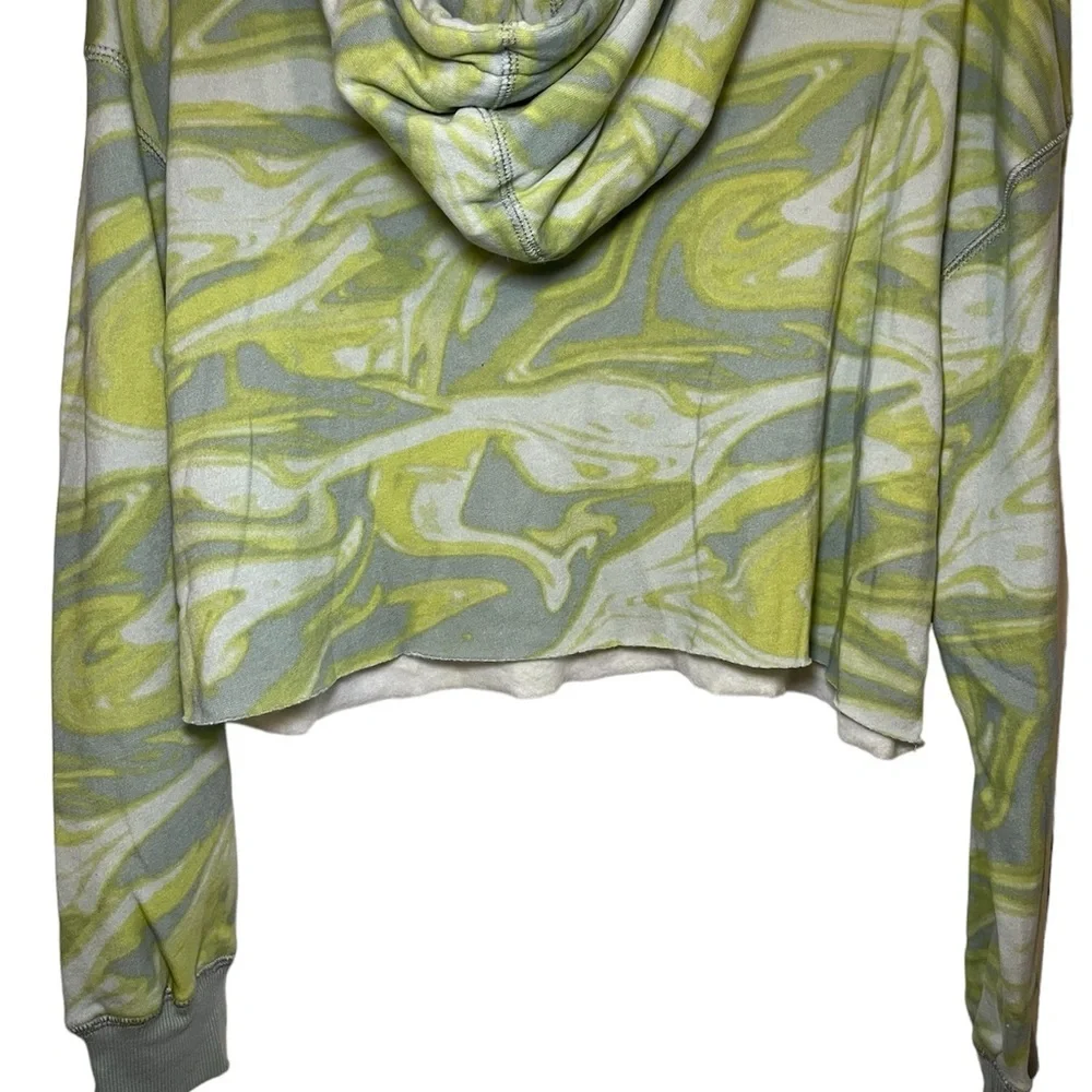 Wild Fable Cropped Green Striped Women’s Hoodie Size: Medium - Picture 3 of 5